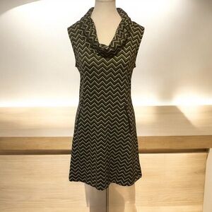 DELIRIOUS LOS ANGELES ZIG-ZAG PATTERN / SLEEVELESS/ COWL/ MIDI DRESS/ Size XL